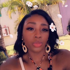 Meet your Posher, Kameisha